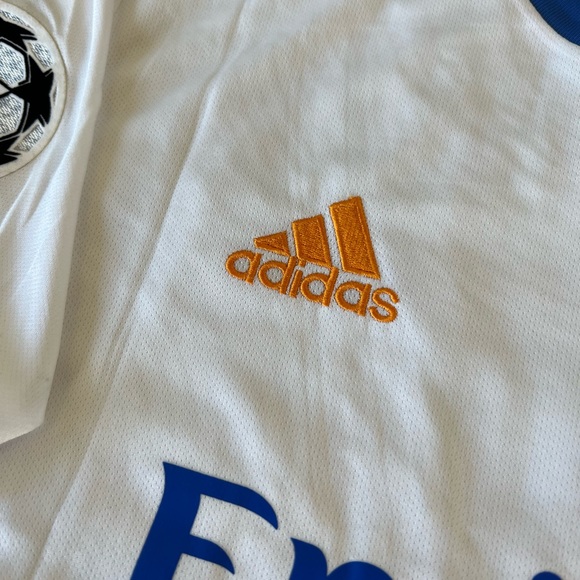 Vini Jr. Real Madrid Home 21/22 jersey - Picture 5 of 9